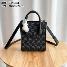 Gucci Satchel Bags